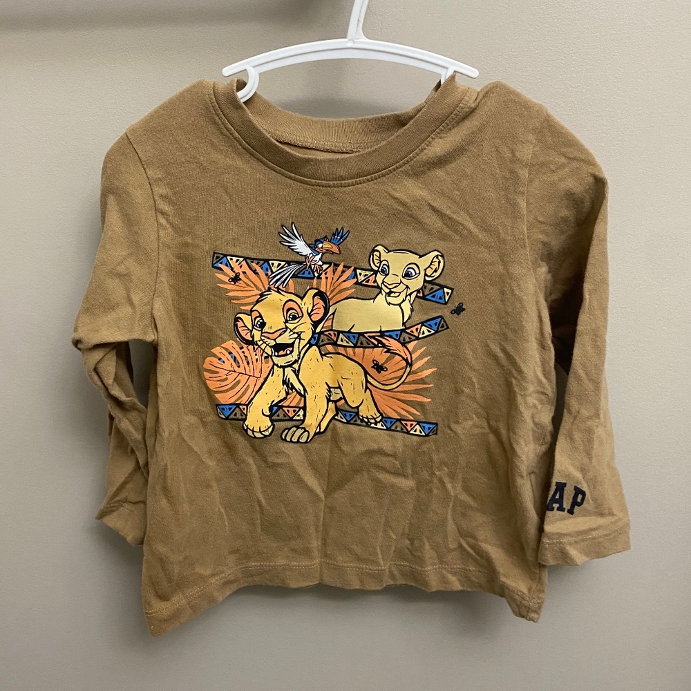 Lion King Shirt 💛2 for 10💛